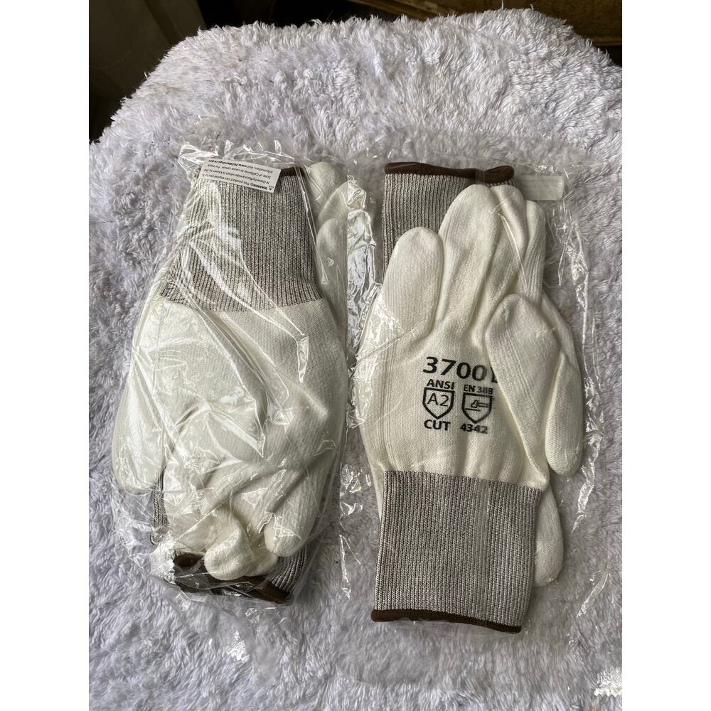 2 pairs Cordova 3700  cut-resistant work gloves zize L Performance Polyethylene